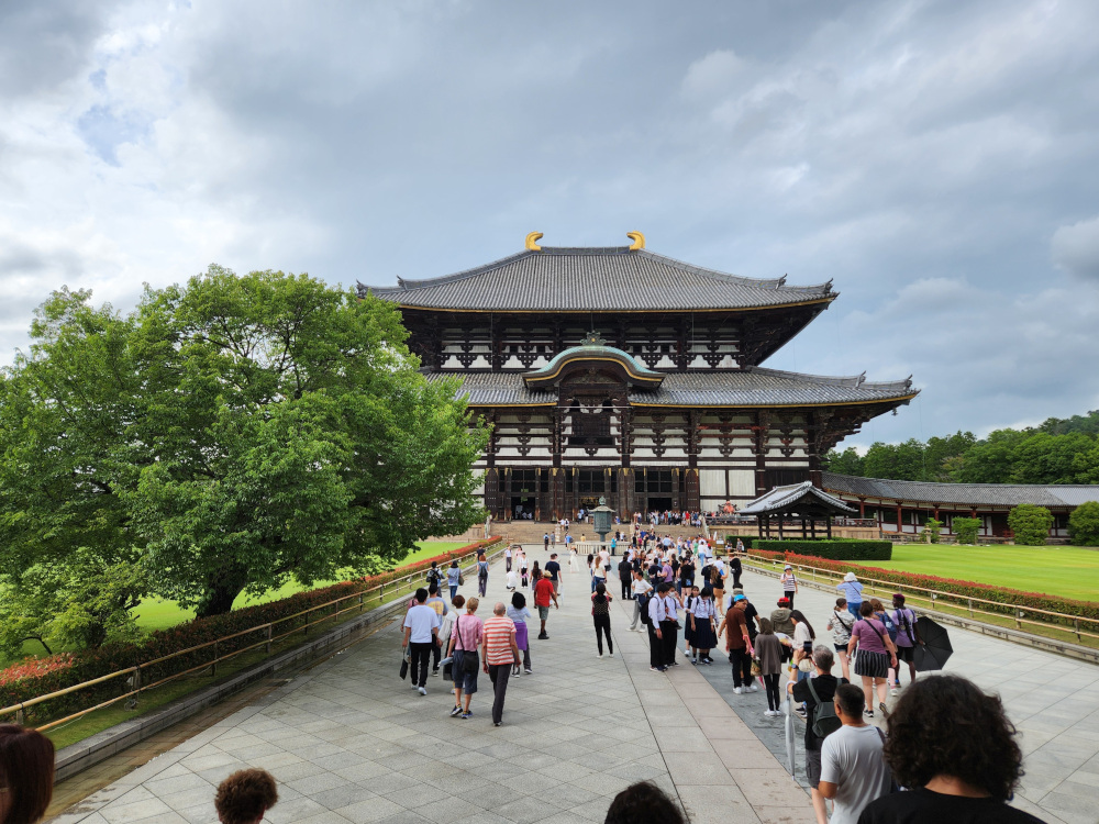 Entrance of Tōdai-ji temple