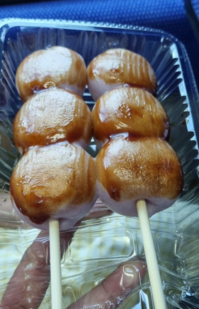 Glutinous rice balls